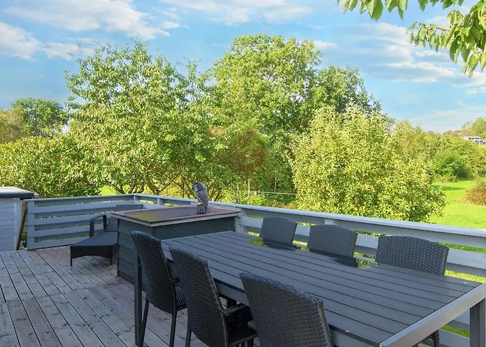 8 Person In Aabenraa-by Traum *